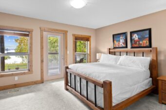 #104 – 5401 Lakeshore Drive